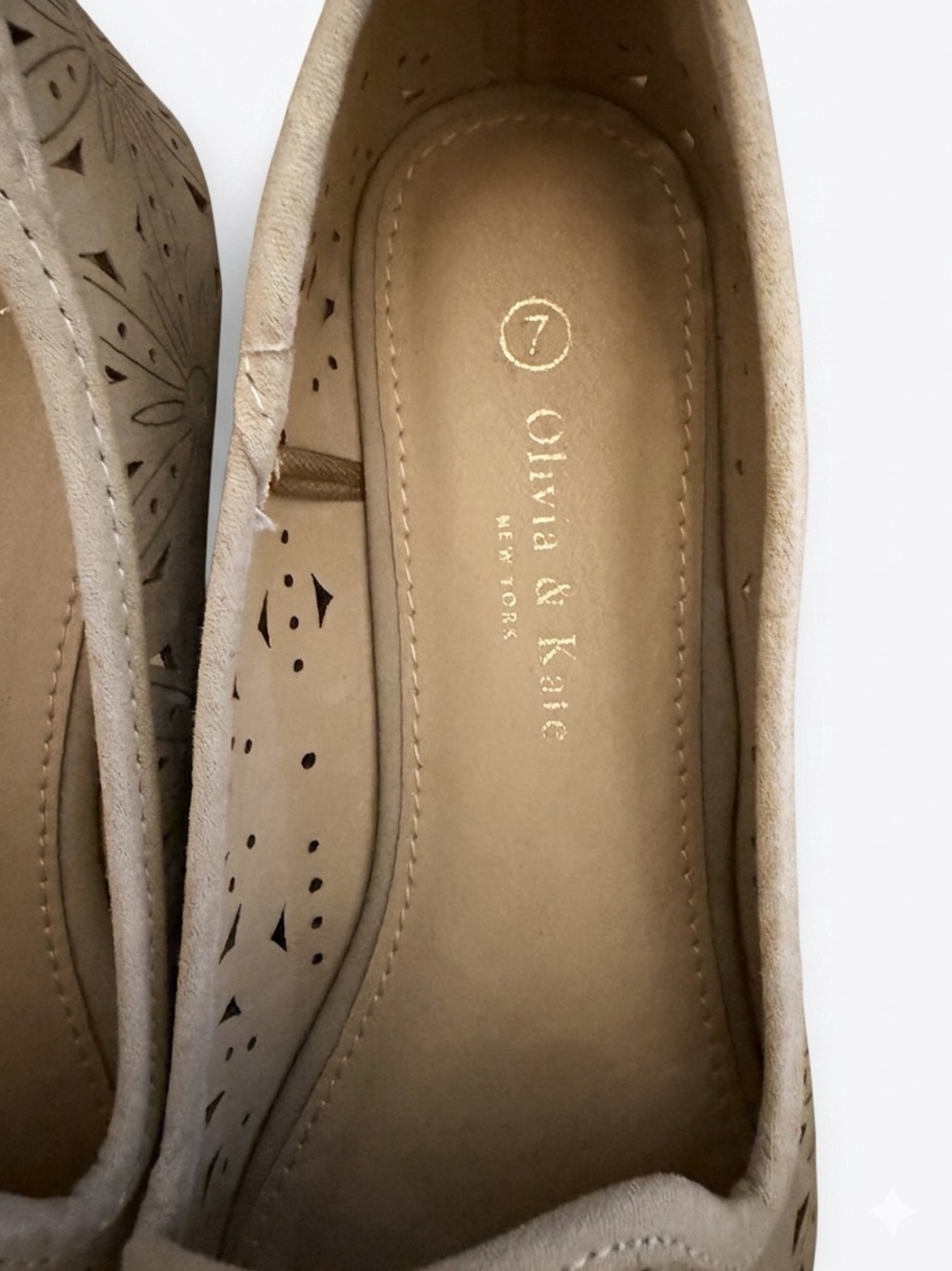 Olivia and Kate beige laser-cut pointed toe flats Brand new size 7 - Picture 2 of 5